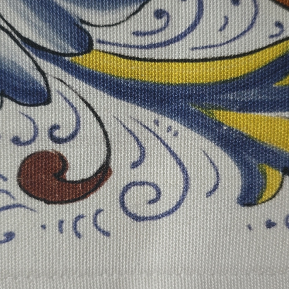 Sur La Table Deruta-Style Tablecloth, Retail Price $179.95 USD,Size 108"L x 67"W - Picture 4 of 10